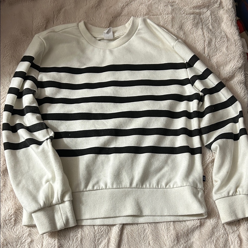 Gap Striped Black and White Kid’s Sweater